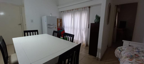 Imagen 5 de 10 de Depto. 1 Dormitorio Con Patio Sobre Av Colón M Del Plata