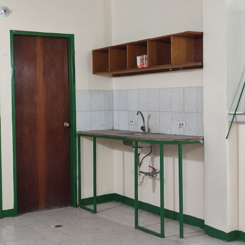 Imagen 10 de 12 de Jorge Sayegh Vende Local En Residencias Pascal.