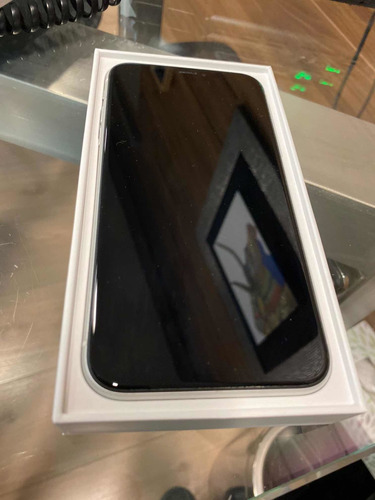 iPhone XR 64gb Blanco Telcel Perfecto Estado Con Cargador (Usado)