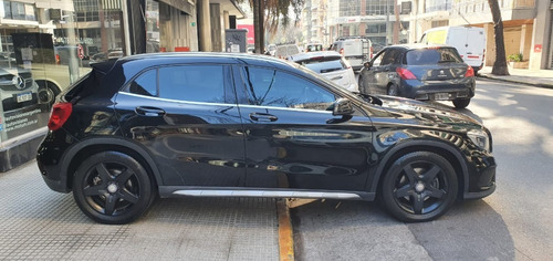 Imagen 4 de 12 de Mercedes Benz Gla250 Amg Line - Motum