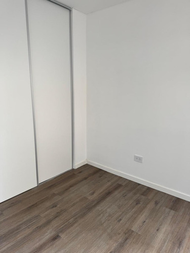 Venta Amplio Departamento De 2 Ambientes A Estrenar - Edificio Con Piscina Sum Parrilla Solarium