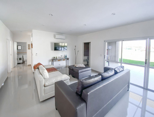 Propiedad En Venta Excelente Ubicación, Santa Inés, Canning