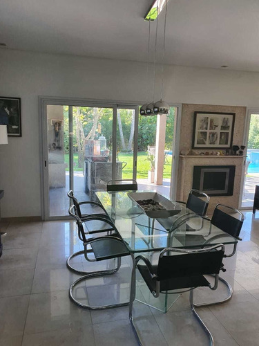 Venta Casa 332m2 Country San Carlos 2 Plantas Lote Central