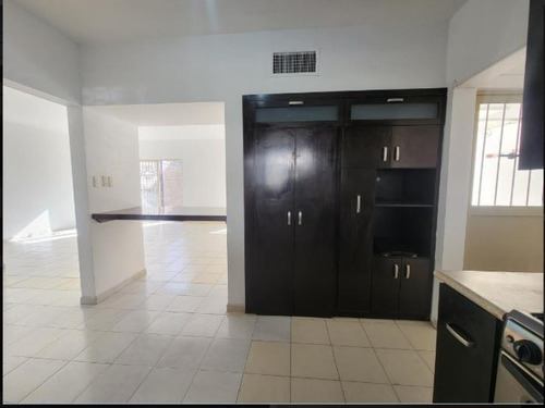 Venta De Casa En Cadereyta Jimenez N.l