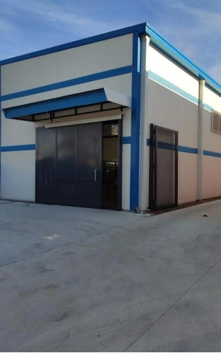 Venta. Galpón Industrial. Carrasco. Con Renta. Inversores