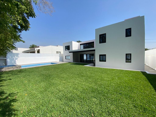 Casa Residencial En Venta En Lomas De Cocoyoc
