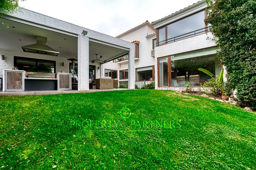 Linda Casa En Condominio En La Foresta
