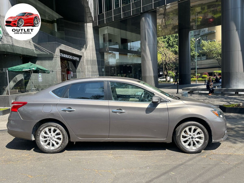 Nissan Sentra 1.8 Advance Cvt