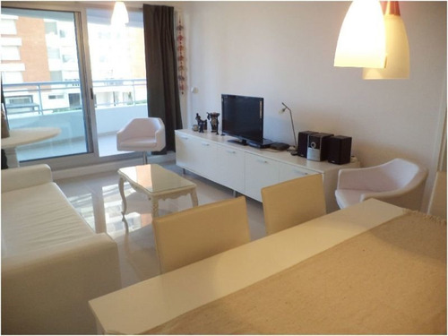 Venta De Apartamento 2 Dormitorios En Playa Brava