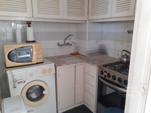 Imagen 8 de 23 de Apartamento 2 Dormitorios En Playa Mansa Primera Linea. Punta Del Este.