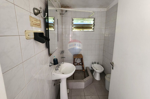 Venta Local En Bernal Centro De 190m2 C/cochera