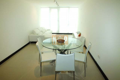 Imagen 14 de 30 de Apartamento En Mansa, 2 Dormitorios