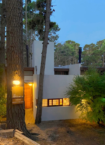 Imagen 13 de 13 de La Retirada - Casa De Diseño En Pleno Bosque De Mar Azul