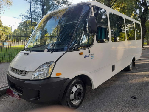 Imagen 4 de 12 de Iveco Dayli Minibus 70c16