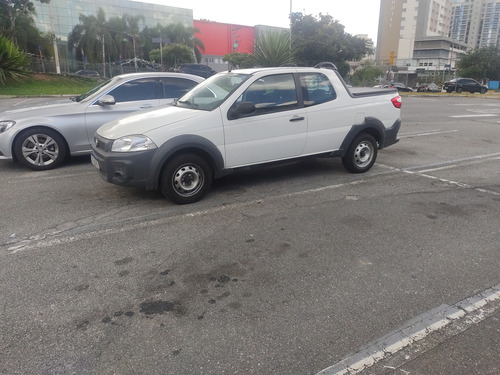Fiat Strada 1.4 Hard Working Cab. Dupla Flex 3p