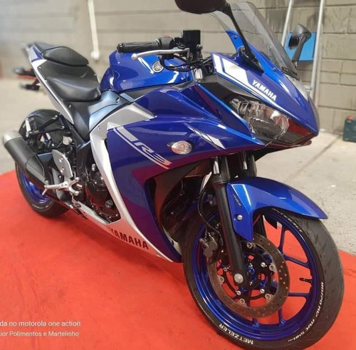 Imagem 2 de 5 de Yamaha Yzf R3