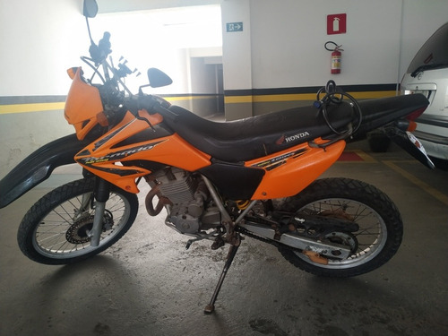 Imagem 5 de 6 de Honda Tornado