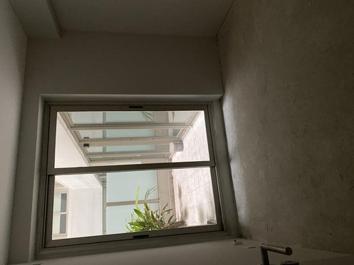 Imagen 11 de 18 de Edifico Libertareu Av. Libertador Y Sucre 140 M2 Cochera