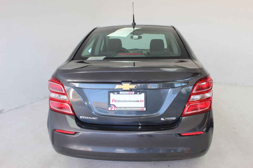 Imagen 4 de 15 de Chevrolet Sonic 2017 4 Cilindros