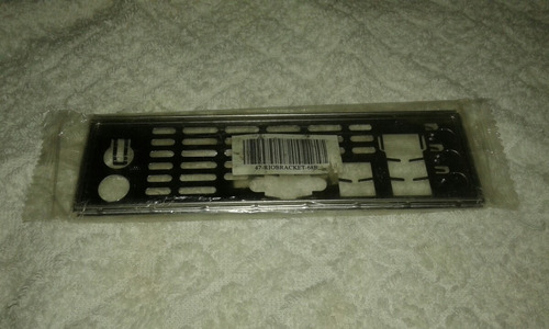 Imagem 4 de 6 de Tampa Espelhada De Conector Para Placas Mãe Atx Semi Nova