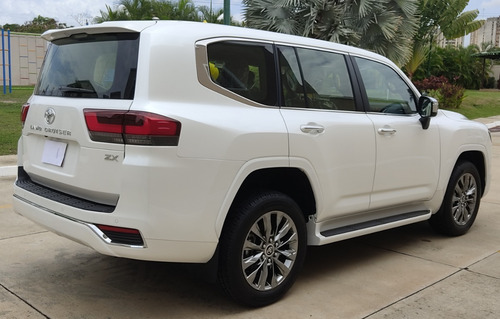 Imagen 6 de 11 de Toyota Land Cruiser Zx Lc 300 2022