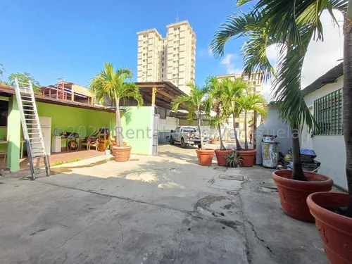 *jl/oportunidad De Negocio Galpón Cerrado 1 Abierto, 2 Casas Local Y Mas En Venta Barquisimeto, Centro Lara, Venezuela/ José López # 24-15926 / 920 M²