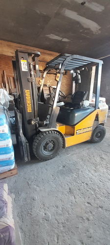 Autoelevador 2500kg Altura De Torre Max. 4500m