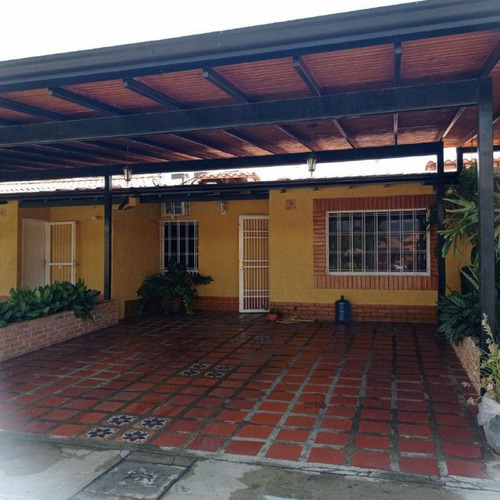 Townhouse En Venta Valle De Oro San Diego 205 M2 Ng