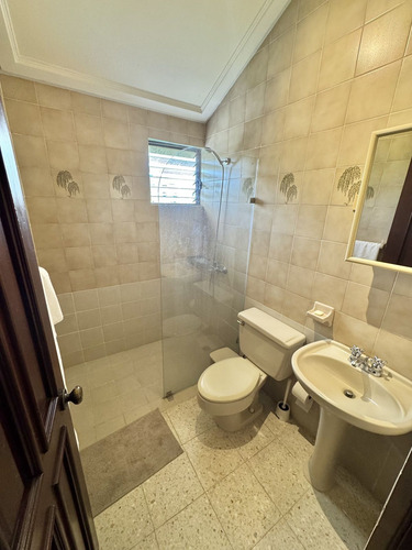 Apartamento Amueblado En Bella Vista Sur