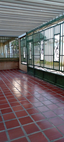Imagen 2 de 14 de Judithe.venta Casa Urb.trinidad En Maracibo Av.delicias