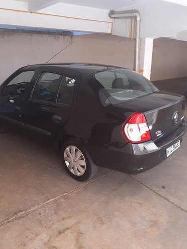 Renault Clio Sedan 2008 1.6 16v Expression Hi-flex 4p