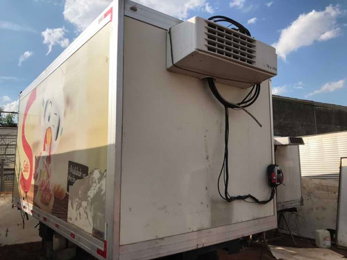 Imagem 2 de 10 de Bau Refrigerado 5,0 Metros Aparelho V500
