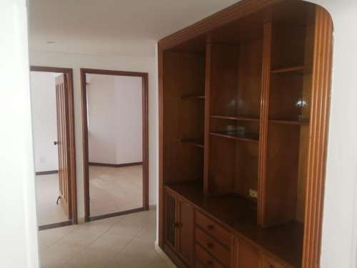 Imagen 8 de 13 de Apartamento En Arriendo En Bucaramanga Sotomayor