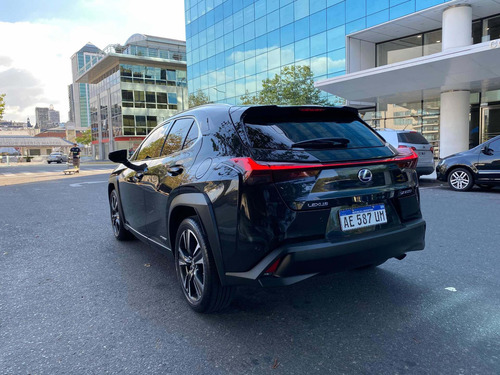 Lexus Ux 230 H