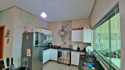 Imagem 9 de 17 de Sobrado 3 Suítes, 230 M² C/ Varanda Gourmet À Venda Na 504 Sul - 312