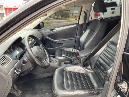 Imagen 11 de 11 de Volkswagen Vento 2.0 T Fsi Sportline Dsg 2011