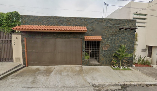 Excelente Oportunidad De Inversión! Hermosa Casa En Cuernavaca Con Alberca, Cibeles 8, Delicias, 62330 Cuernavaca, Mor.