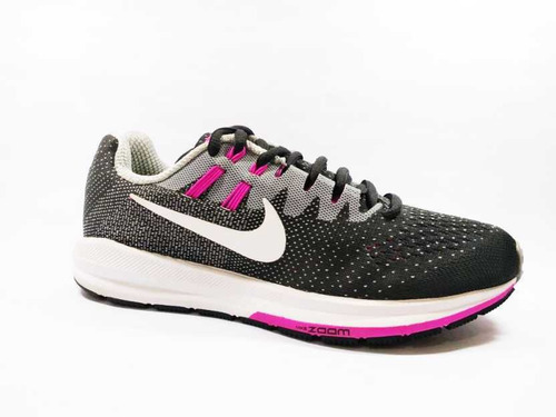 Tênis Air Zoom Structure 20