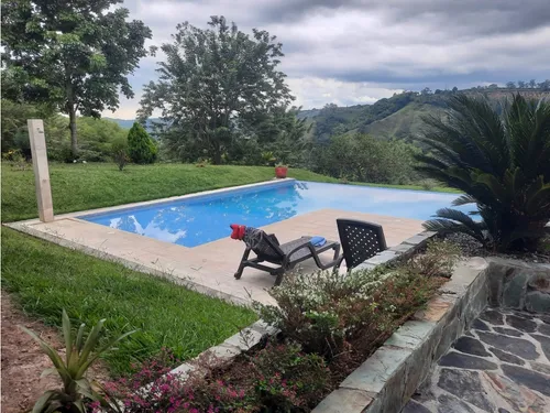 Venta Finca La Tebaida Cultivada En Pasto - 40 Cuadras