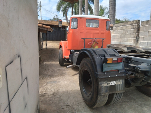 Scania 111 S Cabininha