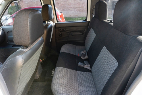 Nissan Np300 Np 300 Impecable Diesel Córdoba