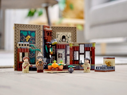 Kit Lego Harry Potter Hogwarts Clase De Herbología 76384