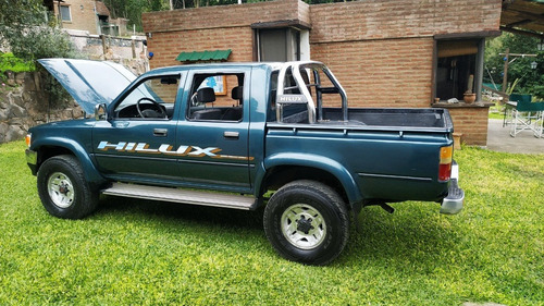 Toyota Hilux 4x4 Sr5