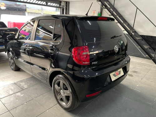 Imagem 5 de 20 de Volkswagen Fox 1.6 Completo Com Baixissimo Km + Pneus Novos