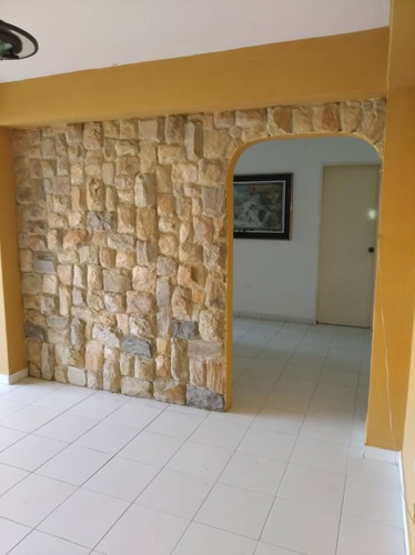 Imagen 20 de 24 de Dorata Realty Vende Hermoso Apartamento Res. Canaima Valles De Camoruco