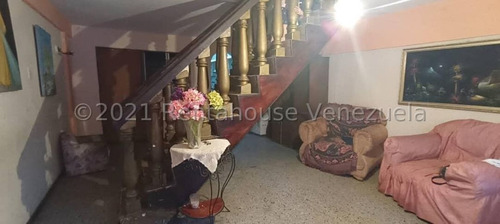 Imagen 3 de 30 de Casas En Venta Zona Centro Barquisimeto 22-9110 /m