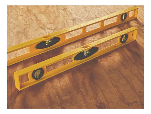 Nivel De Mano 45cm 18 Resina Estructural Stanley