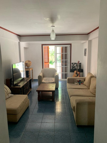 Imagen 2 de 13 de Duplex En Inmejorable Ubicacion. 4 Amb Baario San Jose