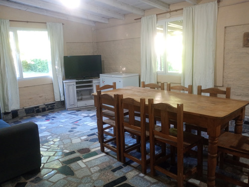 Alquilo Cabaña Estilo Casa Quinta Con 2 Habitaciones