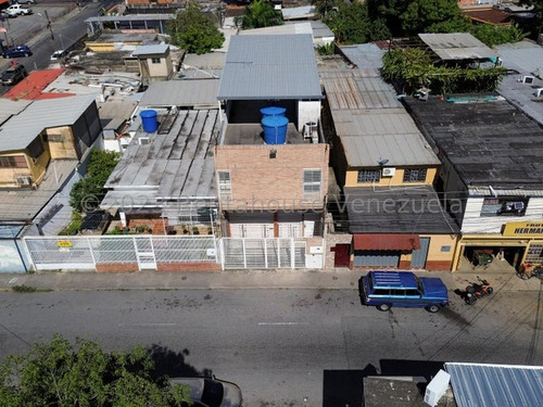 %# Edificio En Venta Con Grandes Oportunidades Para Invertir Al Centro- Este De Barquisimeto #$% Kenlimar Nieto 24-4370 &%$#
